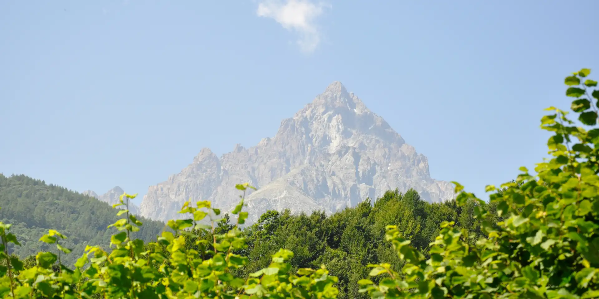 Quattro passi in montagna - Ferragosto ad Ostana, dal Santuario di San Chiaffredo, Crissolo