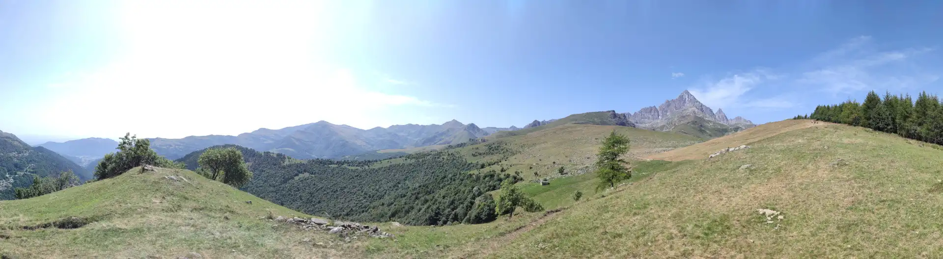 Quattro passi in montagna - Salita al Monte Tivoli da Crissolo, valle Po