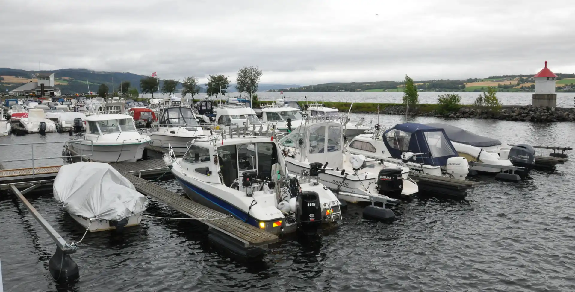 Norvegia 2024 - Giorno 2 - Da OSLO a LESJA - Laghi, pioggia e Stavkirke