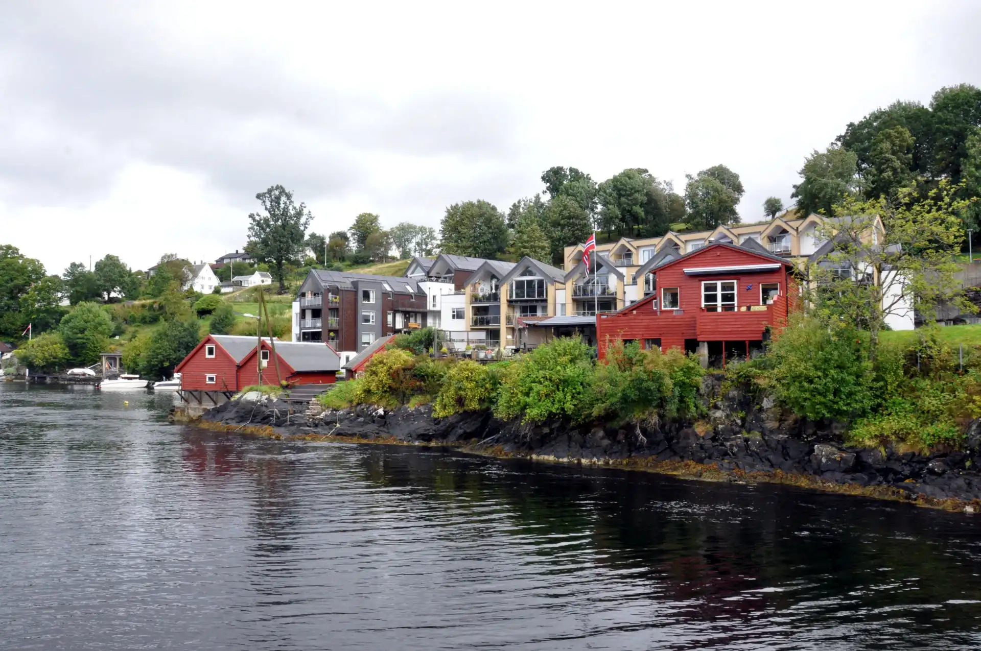 Norvegia 2024 - Giorno 6 - Il racconto - BERGEN, mercato del pesce e crociera sui fiordi