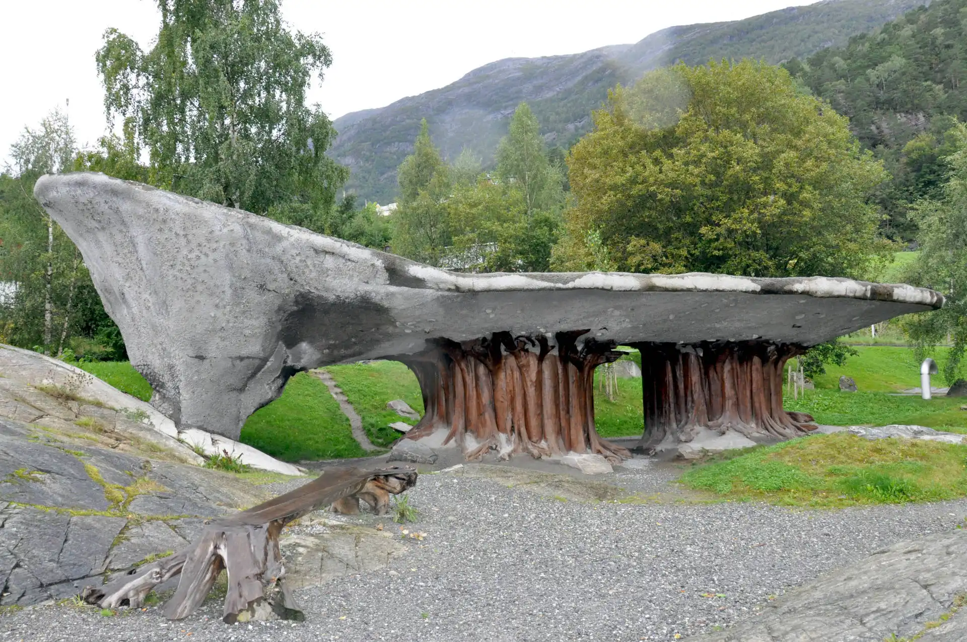 Norvegia 2024 - Giorno 7 - Il racconto - Da BERGEN a GOL, in mezzo a cascate e panorami mozzafiato